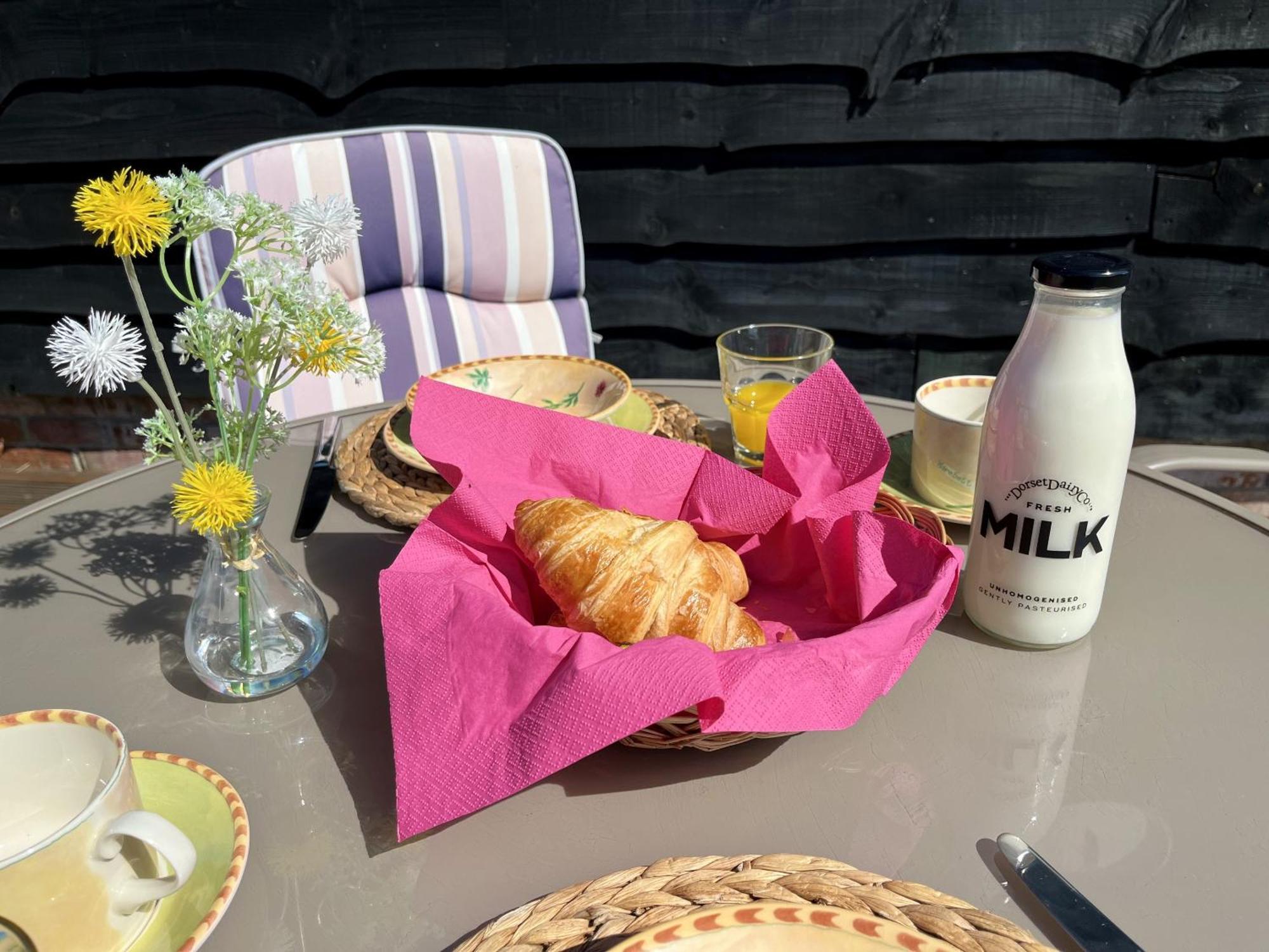 Priors Oak - A Cosy Studio With Countryside Views In Dorset Stalbridge Bagian luar foto
