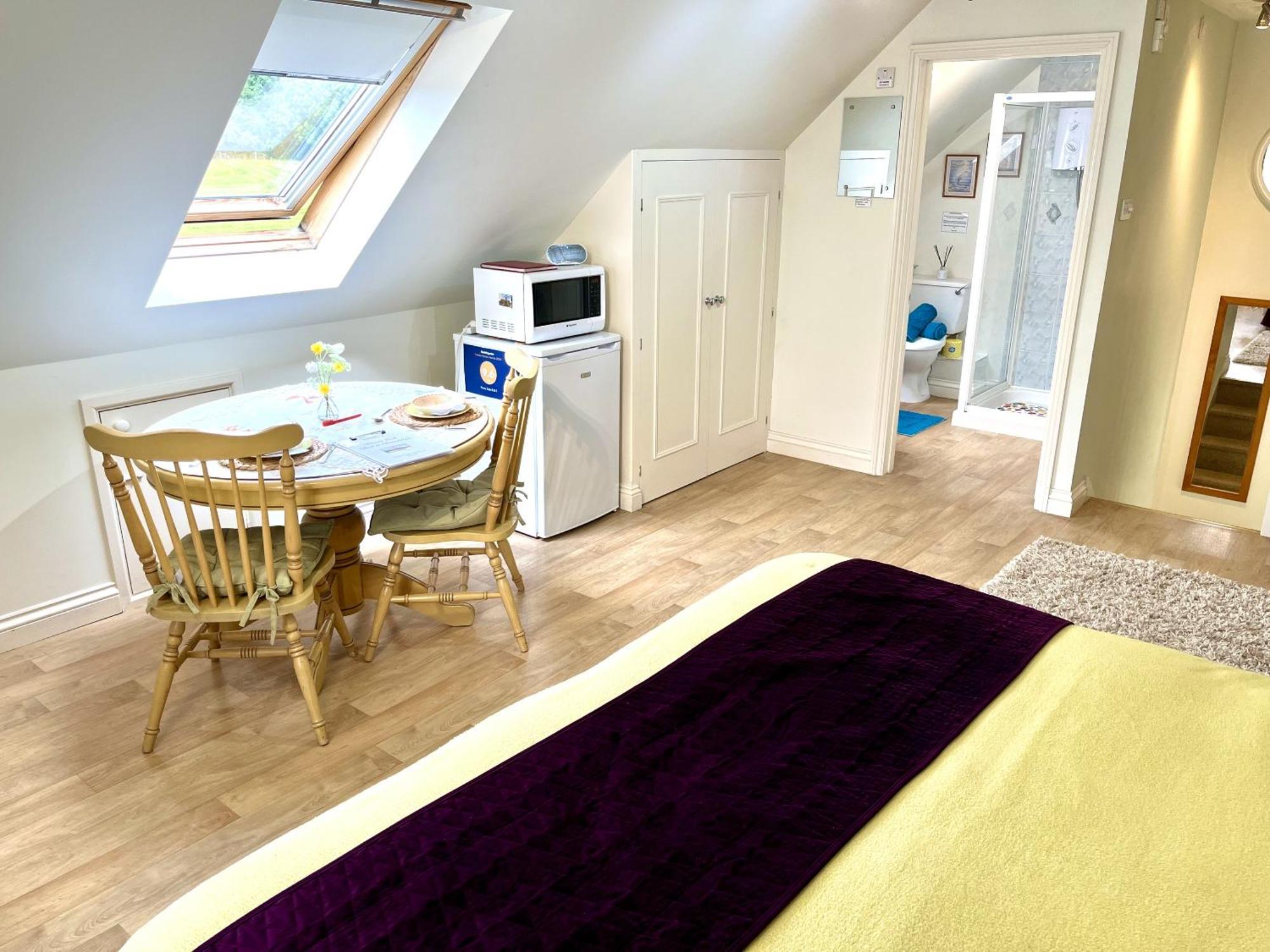 Priors Oak - A Cosy Studio With Countryside Views In Dorset Stalbridge Bagian luar foto